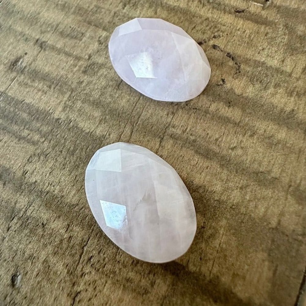 Faceted Oval Rose Quartz Cabochon - 13x18x6mm - Pink Quartz